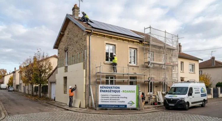 Rénovation énergétique dans le Roannais : aides, artisans RGE et étapes pour réduire sa facture